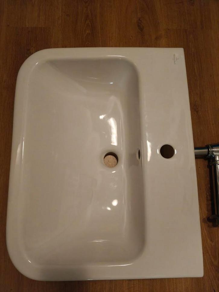 Nieuwe Villeroy & Boch Wastafel, excl kraan, Doe-het-zelf en Verbouw, Sanitair, Nieuw, Wastafel, Ophalen