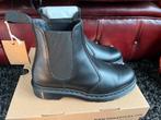 nieuwe DR MARTENS CHELSEA MONO BLACK maat 40, Kleding | Dames, Nieuw, Lage of Enkellaarzen, Ophalen of Verzenden, Zwart