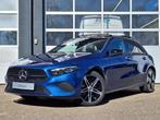 Mercedes-Benz A 250 e Star Edition Luxury Line | Nightpakket, Auto's, Mercedes-Benz, Stof, 16 kWh, Blauw, Bedrijf