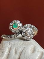 Antieke 18 k gouden victoriaanse ring met smaragd en diamant, Sieraden, Tassen en Uiterlijk, Antieke sieraden, Goud, Ophalen of Verzenden