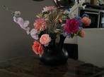 Toetervaas met zijden bloemen, Overige materialen, Overige kleuren, Ophalen of Verzenden, Zo goed als nieuw