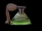 Vintage groene parfumfles met verstuiver, Ophalen of Verzenden, Gebruikt, Parfumfles