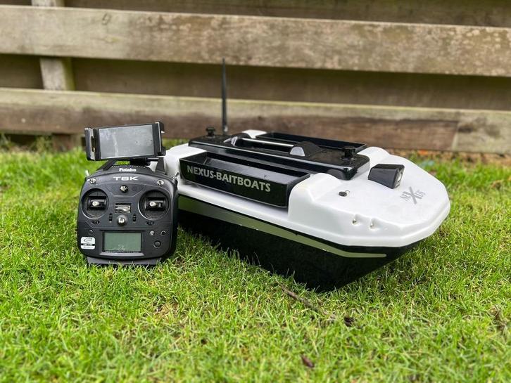 Nexus Baitboat Raymarine Dragonlfy 5 Pro + GPS, Watersport en Boten, Hengelsport | Karpervissen, Gebruikt, Overige typen, Ophalen of Verzenden