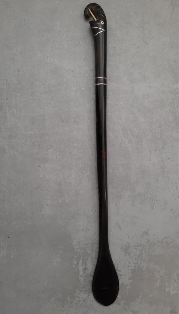 Antieke lange houten schoenlepel met olifanten kop, Antiek en Kunst, Antiek | Overige Antiek, Ophalen of Verzenden