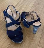 Donkerblauwe hakken maat 38, Ophalen, Blauw, Zo goed als nieuw, Schoenen met hoge hakken