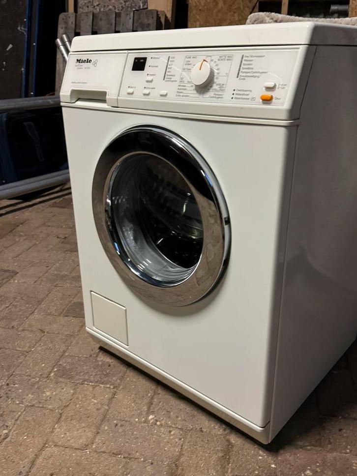 Miele wasmachine, Witgoed en Apparatuur, Wasmachines, Zo goed als nieuw, Voorlader, 4 tot 6 kg, 85 tot 90 cm, 1200 tot 1600 toeren