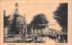 Leidschendam Gezicht op de sluis 1917 Binnenvaart schepen, Verzamelen, Ansichtkaarten | Nederland, Verzenden, Voor 1920, Gelopen