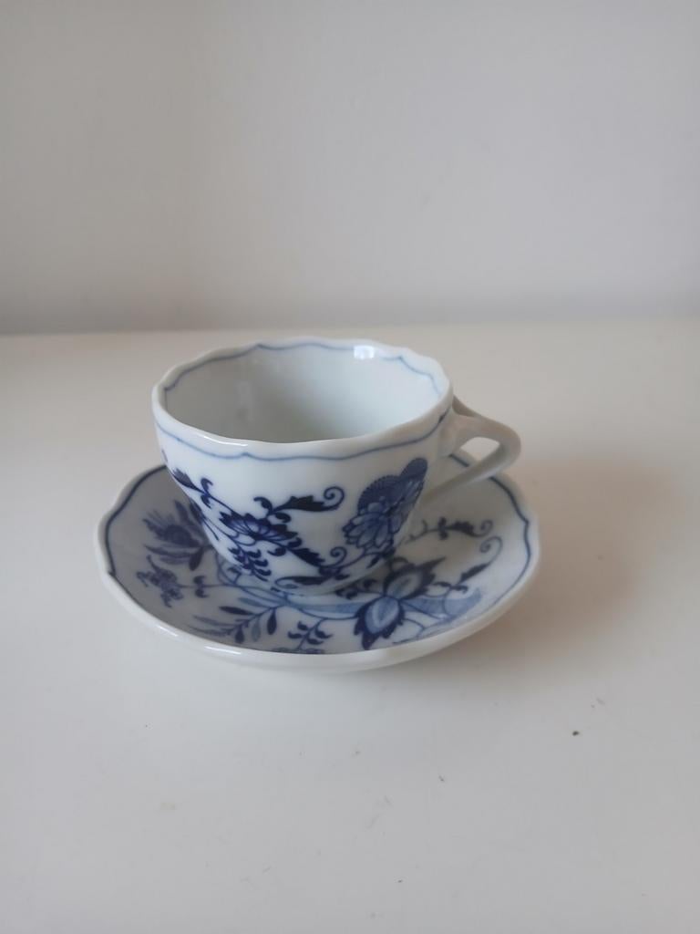 Blue Danube kop & schotel, Antiek en Kunst, Antiek | Servies los, Ophalen of Verzenden