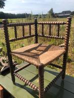 Oud hoekstoeltje met rieten zitting, Antiek en Kunst, Antiek | Meubels | Stoelen en Banken, Ophalen