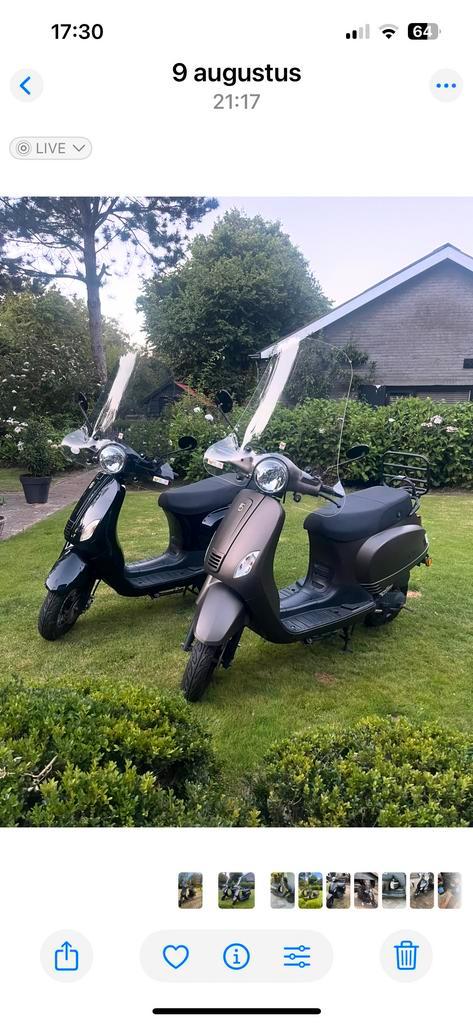 Scooters  1 stuks merk Riva, Fietsen en Brommers, Snorfietsen en Snorscooters, Gebruikt, Overige merken, Benzine, Ophalen