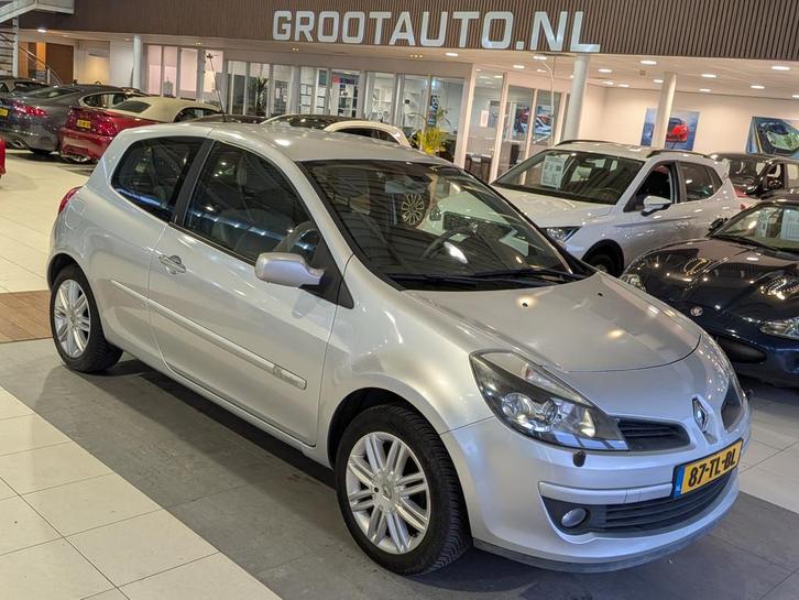 Renault Clio 1.6-16V Initiale Airco, Cruise Control, Trekhaa, Auto's, Renault, Bedrijf, Te koop, Clio, ABS, Airbags, Airconditioning