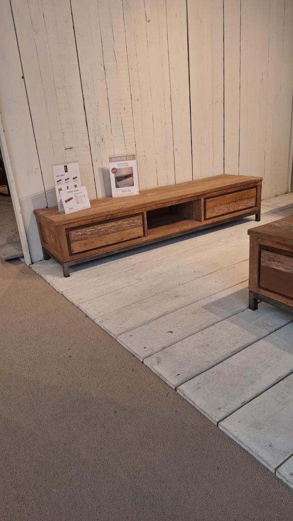 Teak TV-kast Venetië - Stijlvol en functioneel, Huis en Inrichting, Kasten | Televisiemeubels, Gebruikt, Minder dan 100 cm, 150 tot 200 cm