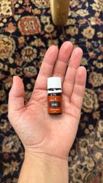 Nutmeg etherische olie Young Living half VOL, Ophalen of Verzenden, Zo goed als nieuw, Handen en Nagels