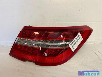 MERCEDES E C207 rechts buiten achterlicht A2079060258 2009-2 beschikbaar voor biedingen