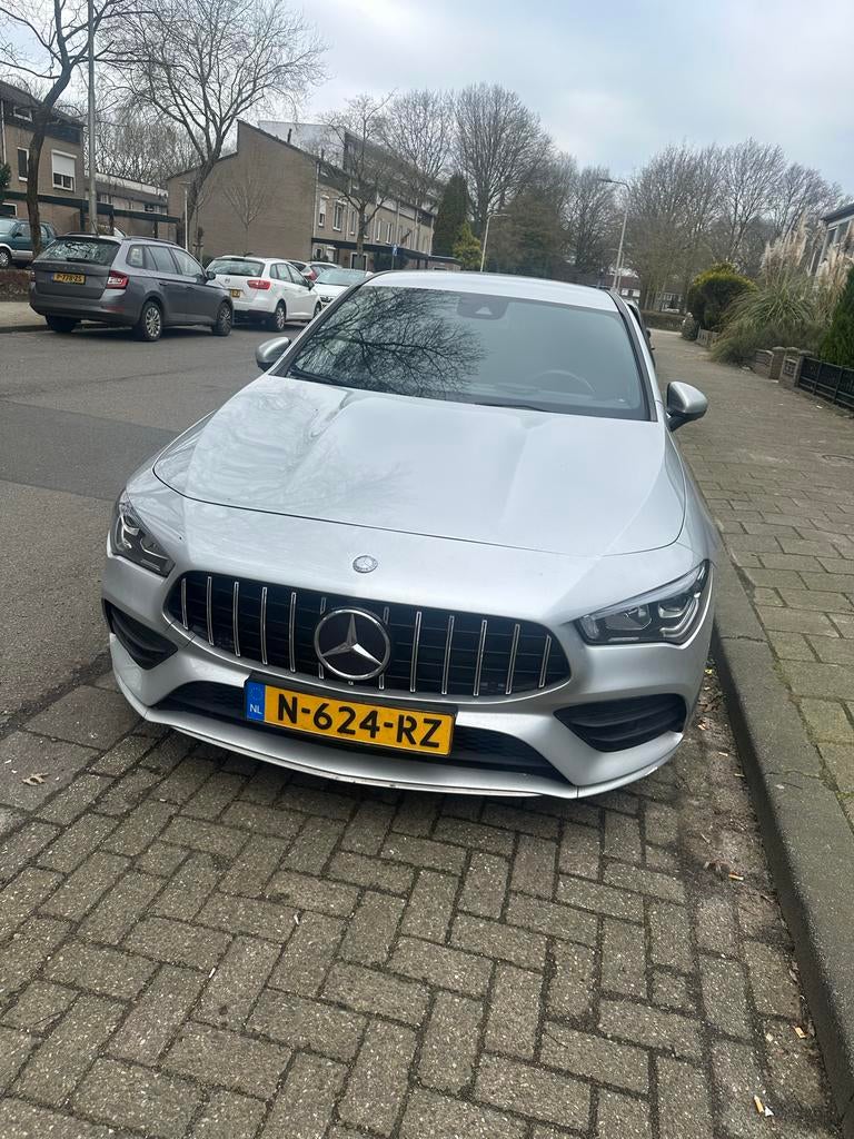 Mercedes-Benz CLA 220  Premium plus190pk 4MATIC 7G-DCT, Auto's, Automaat, CLA, USB, 1800 kg