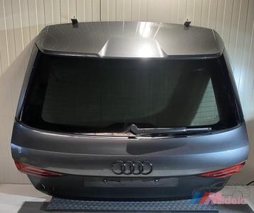 AUDI A3 ACHTERKLEP LZ7S 8Y4827025A beschikbaar voor biedingen