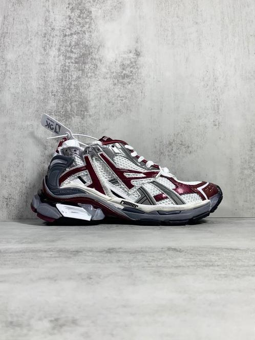 Balenciaga Runner Burgundy | Alle Maten Beschikbaar, Kleding | Heren, Schoenen, Nieuw, Ophalen of Verzenden