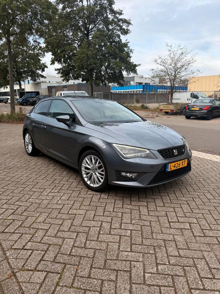 Seat Leon 1.4 TSI, Auto's, Seat, Particulier, Leon, Benzine, A, Hatchback, Handgeschakeld, Geïmporteerd, Zilver of Grijs, Zwart