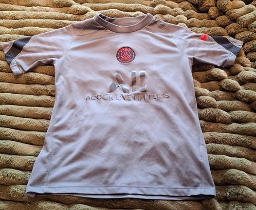 Paris Saint Germain T-shirt donkergrijs mt 147-158, Kinderen en Baby's, Kinderkleding | Maat 152, Zo goed als nieuw, Jongen, Shirt of Longsleeve