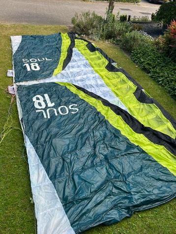 Flysurfer soul 18m beschikbaar voor biedingen
