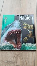 Beverly MacMillan - Haaien, Ophalen of Verzenden, Zo goed als nieuw, Beverly MacMillan; John A. Musick
