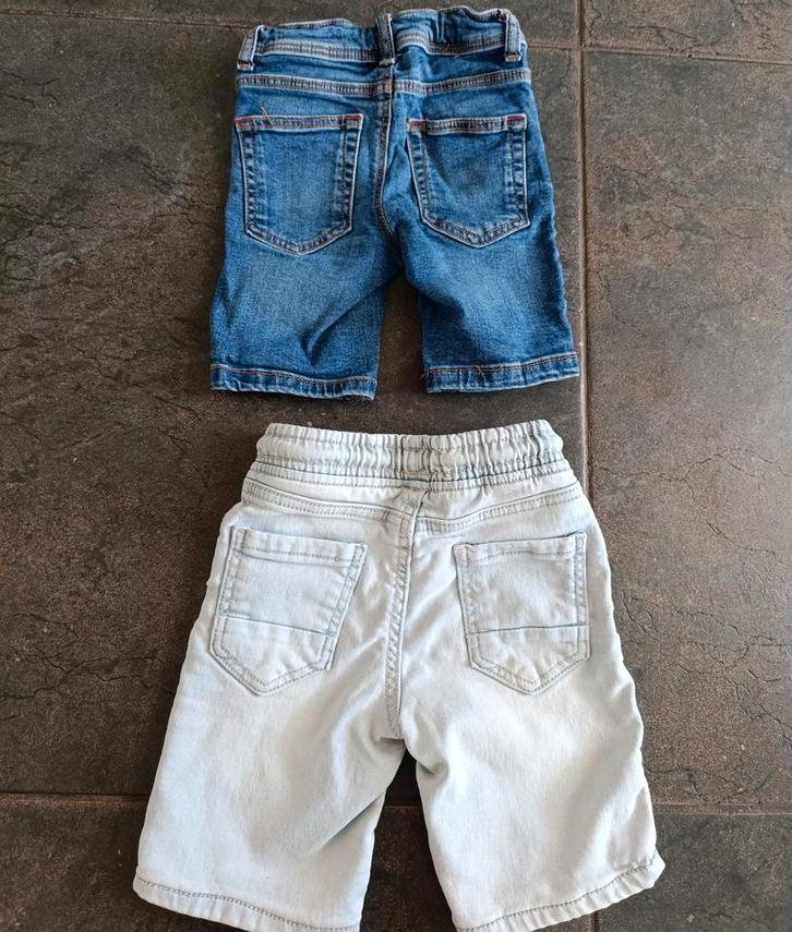 Korte broek / spijkerbroek maat 92/98, Kinderen en Baby's, Kinderkleding | Maat 92, Zo goed als nieuw, Jongen, Broek, Ophalen of Verzenden