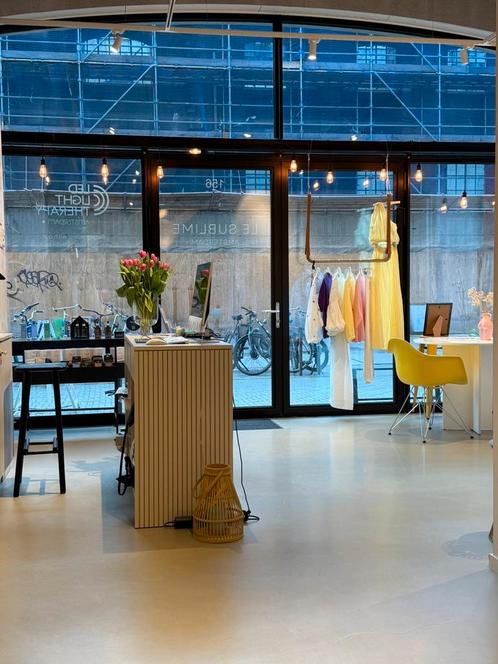 professionele kamer te huur, Diensten en Vakmensen, Schoonheidsspecialisten | Overige, Massage, Overige