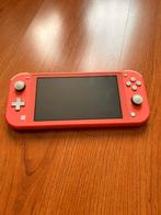 Nintendo Switch Lite in Coral rose, Ophalen, Roze of Coral, Zo goed als nieuw, Met beschermhoes of tas