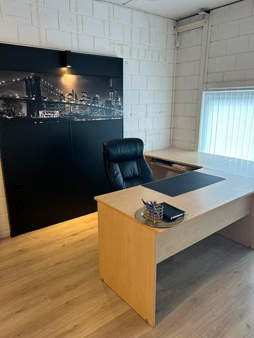 Hoek Bureau In Goede Staat