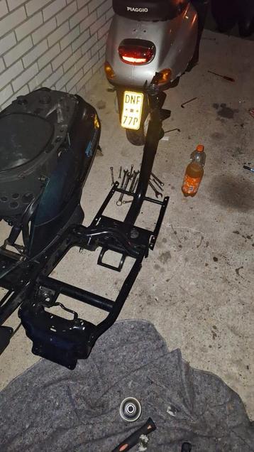 Zip Type 3 frame snor beschikbaar voor biedingen