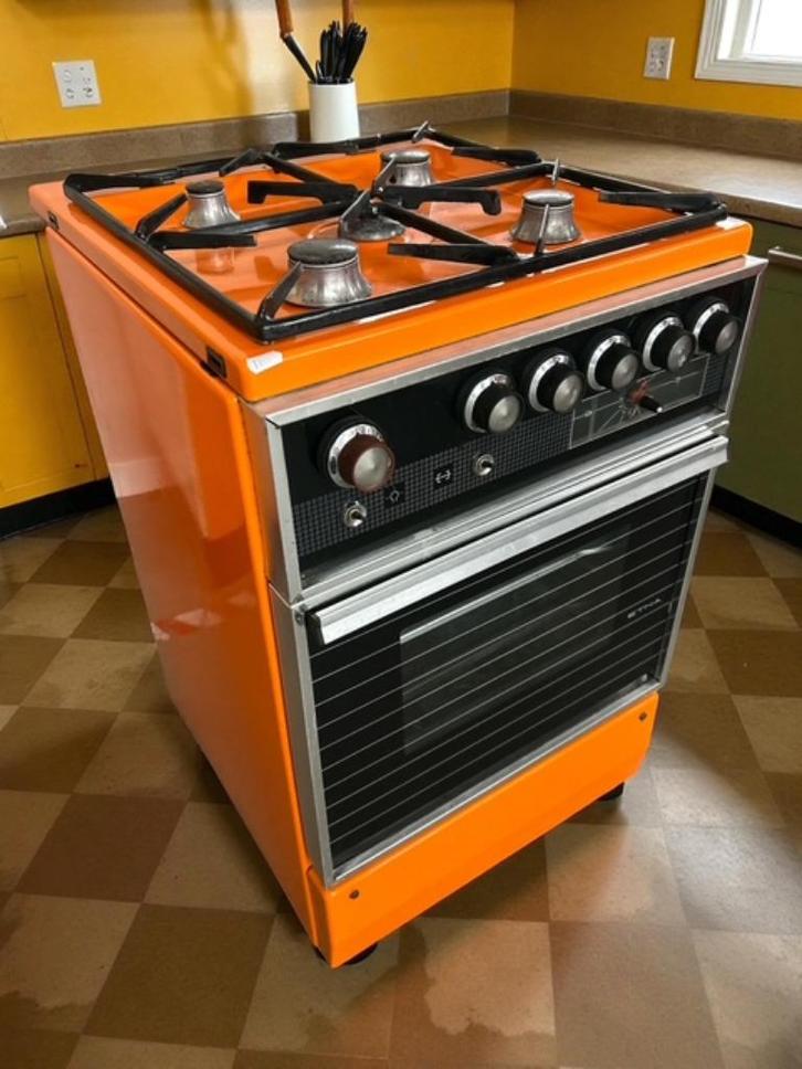 Vintage Etna gasfornuis, oranje fornuis vierpits # 9840, Witgoed en Apparatuur, Fornuizen, Gebruikt, Vrijstaand, Gas, 4 kookzones