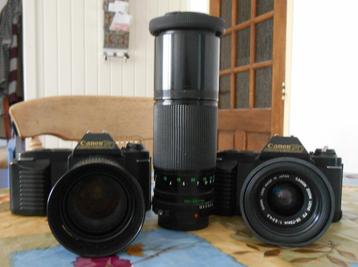 Twee maal canon Analoog Camera T50 met lens beschikbaar voor biedingen