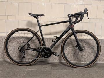 Cube Attain SL HPA, Maat M/52-54, Shimano 105, 4iiii powermt beschikbaar voor biedingen