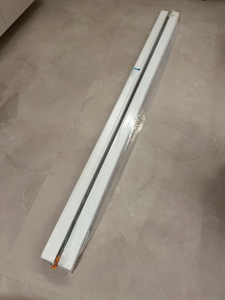 (NIEUW) 8x witte MDF plinten - 7 cm hoog, 240cm lang, Doe-het-zelf en Verbouw, Plinten en Afwerking, Nieuw, Plinten, Mdf, 200 tot 250 cm