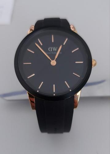 Herenhorloge Daniel Wellington nieuw en ongedragen beschikbaar voor biedingen
