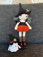 Gehaakte halloween heks met spookje, Ophalen of Verzenden, Nieuw, Haken, Overige typen