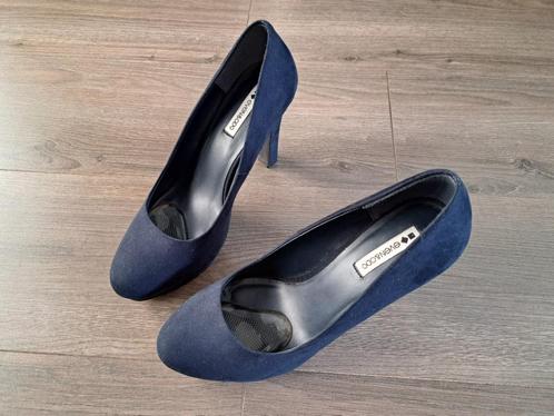 Blauwe suède pumps, Kleding | Dames, Schoenen, Zo goed als nieuw, Pumps, Blauw, Ophalen