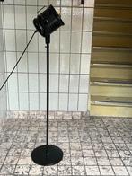 Vintage industriële vloerlamp zwart metaal filmlamp, 150 tot 200 cm, Gebruikt, Vintage, Ophalen of Verzenden