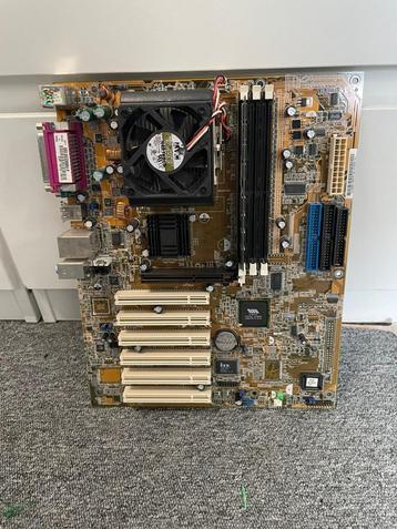 Asus A7V8X-X moederbord met cpu en geheugen  beschikbaar voor biedingen