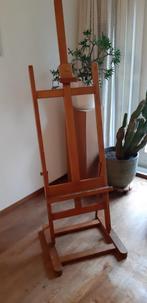 Degelijke beukenhouten schildersezel, Ophalen, Gebruikt, Ezel