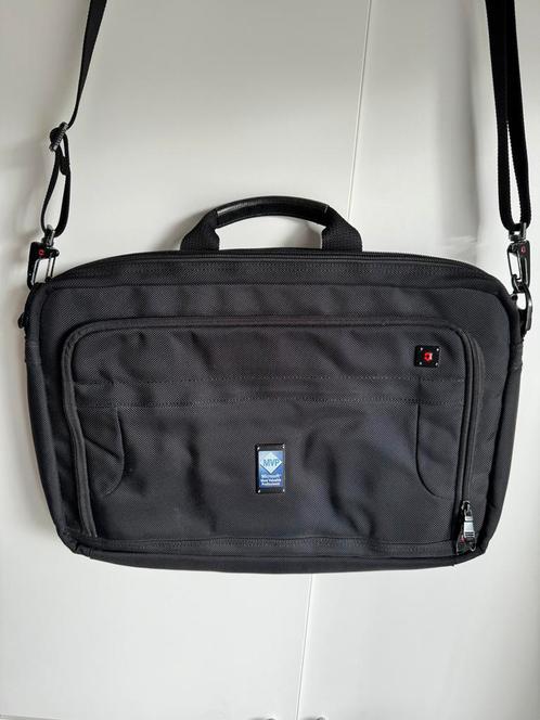 Rare memorabilia from Microsoft MVP Program, Computers en Software, Laptoptassen, Zo goed als nieuw, Rugzak, Ophalen of Verzenden