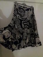 CLAUDIA STRATER M  NIEUW.     10 EURO !!!!!!!!!!!!!!!, Maat 38/40 (M), Nieuw, Ophalen of Verzenden, Onder de knie