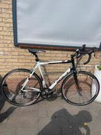 Racefiets Gazelle 58cm weinig gebruikt binnen gestaan Tiagra, Fietsen en Brommers, Fietsen | Racefietsen, Ophalen, Minder dan 10 versnellingen