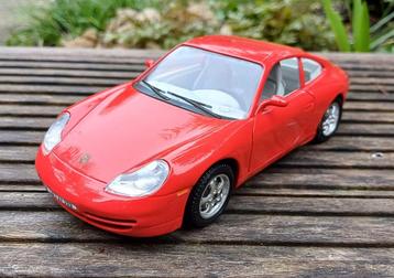 Porsche 911 Carrera, rood, modelauto 1:36 beschikbaar voor biedingen