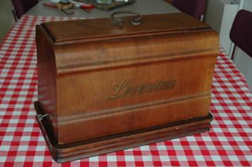 Handnaaimachine Lewenstein in koffer Vintage beschikbaar voor biedingen