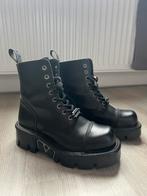Zo goed als nieuwe New Rock boots – slechts 1x gedragen!, Kleding | Dames, Schoenen, Ophalen of Verzenden, Zo goed als nieuw, Zwart