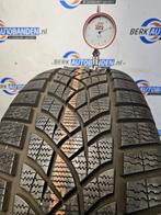 2x Goodyear Ultragrip Performance (AO) 235/50 R19 99V 235/50, 19 inch, Gebruikt, -, -