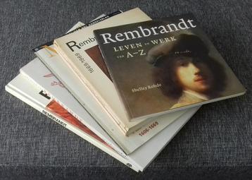 4 Rembrandt boeken + 1 magazine beschikbaar voor biedingen