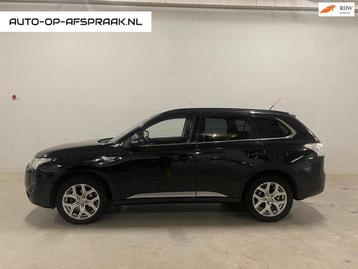 Mitsubishi Outlander 2.0 PHEV Instyle+ Leer Dak Trekhaak Nav beschikbaar voor biedingen