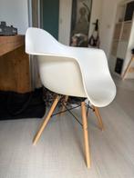 Witte kuipstoel, Huis en Inrichting, Stoelen, Ophalen of Verzenden, Zo goed als nieuw, Wit, Eén